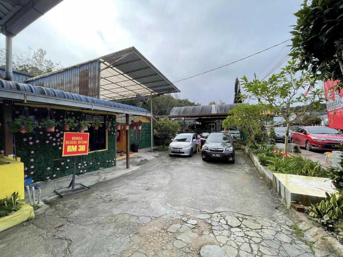 Aiza Homestay Opposite Abang Strawberry Taman Sedia Tanah Rata Exteriér fotografie