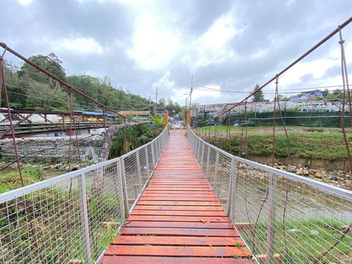Aiza Homestay Opposite Abang Strawberry Taman Sedia Tanah Rata Exteriér fotografie