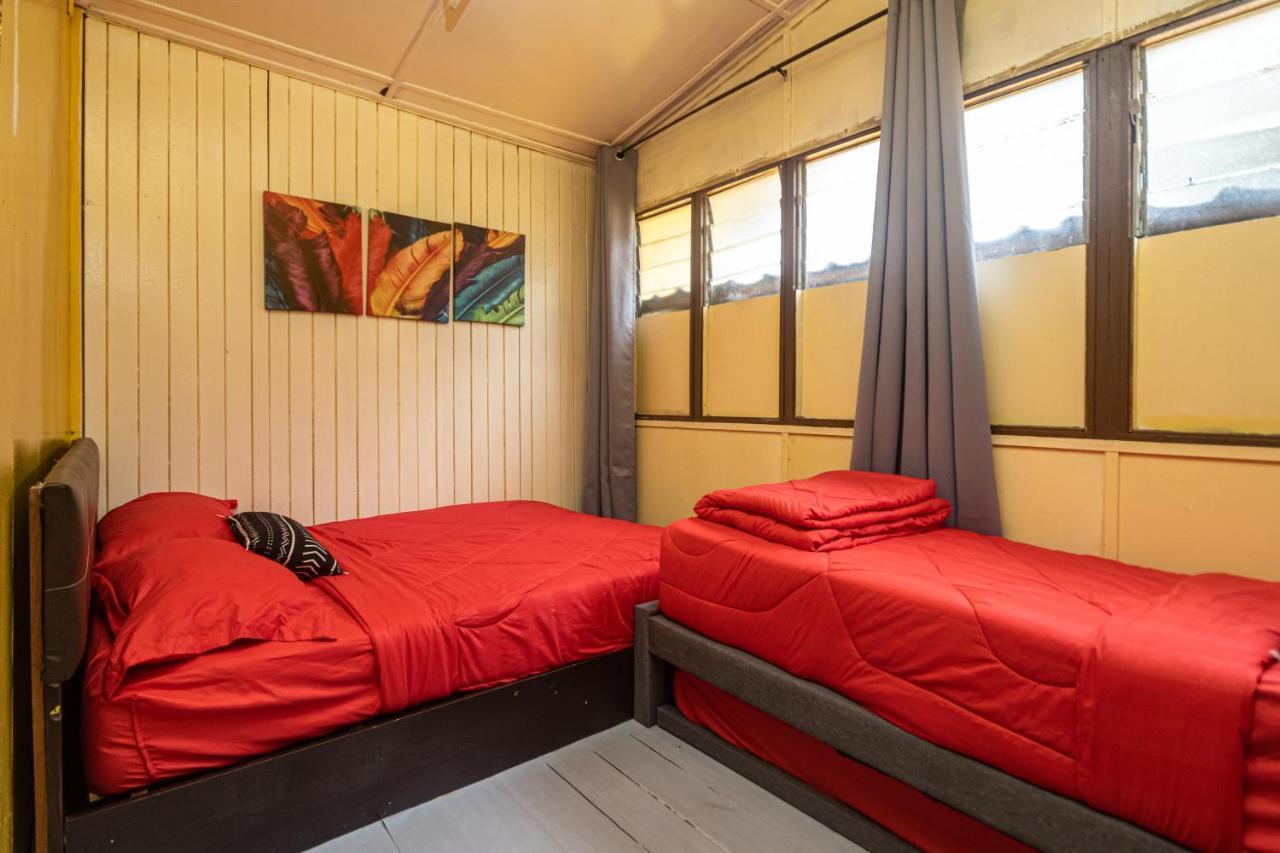 Aiza Homestay Opposite Abang Strawberry Taman Sedia Tanah Rata Exteriér fotografie